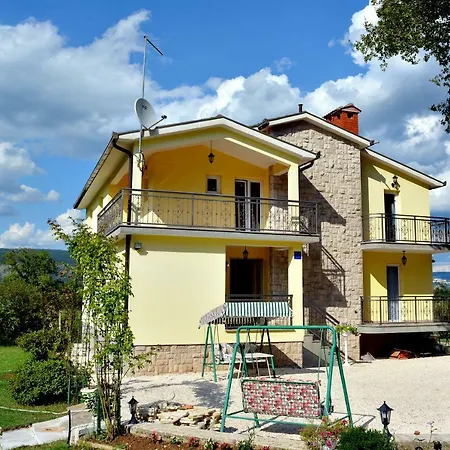 Casa de Férias Holiday House With Pool Estera *